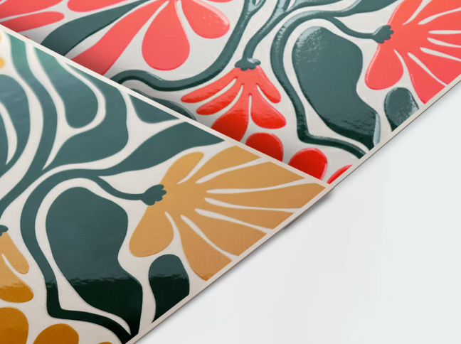 Od jemného lesku po strukturu, kterou ucítíte